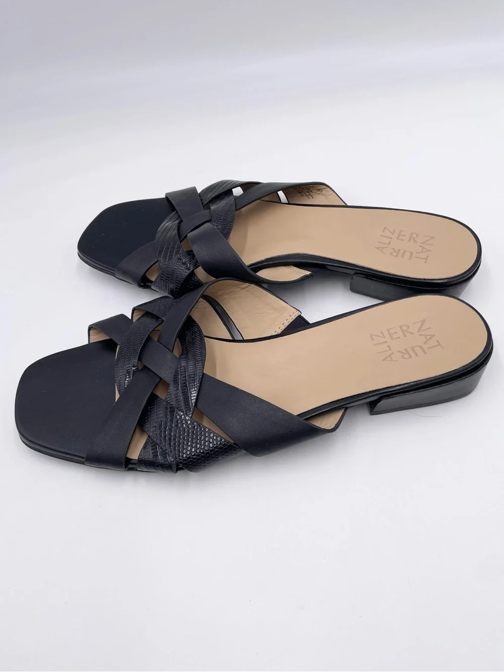 Naturalizer Womens Ashford Slide Sandal Size 10 Black Leather Square Toe Strappy